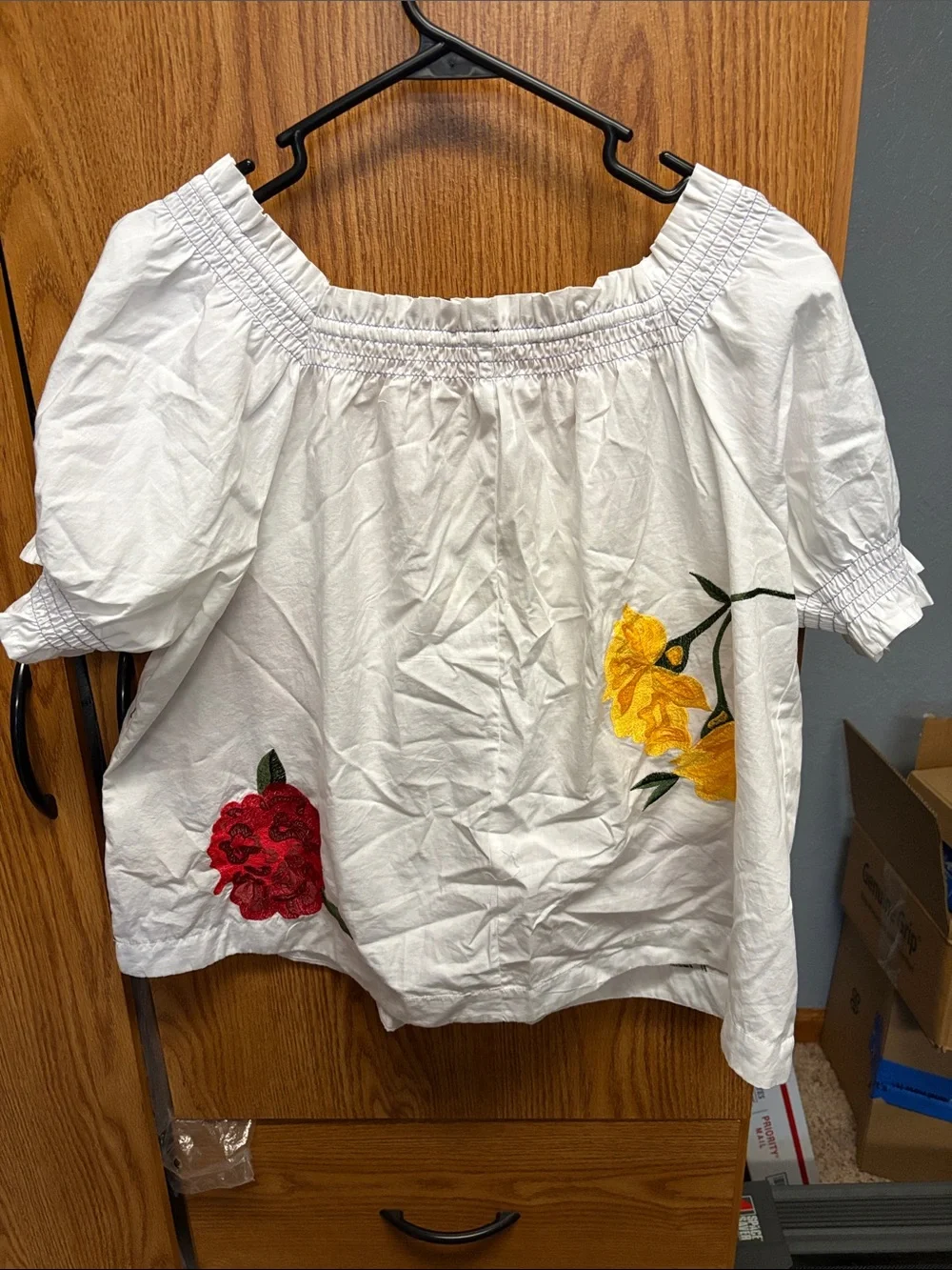 Anthropologie White Off-Shoulder Embroidered Floral Blouse